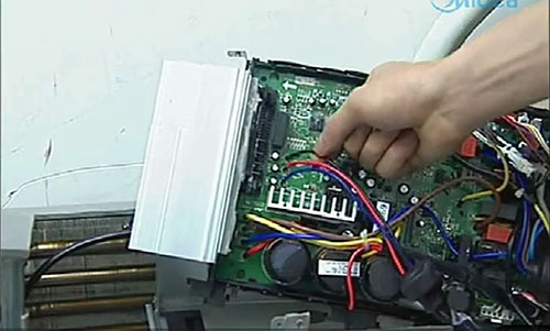 曲松美的空调电话是多少